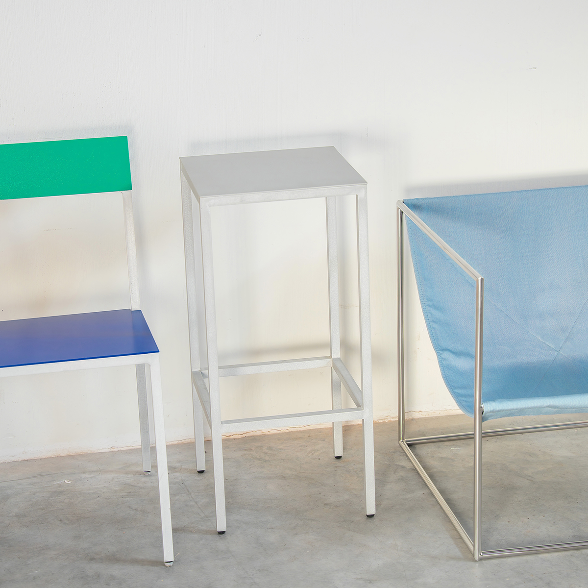 Alu Bar Stool