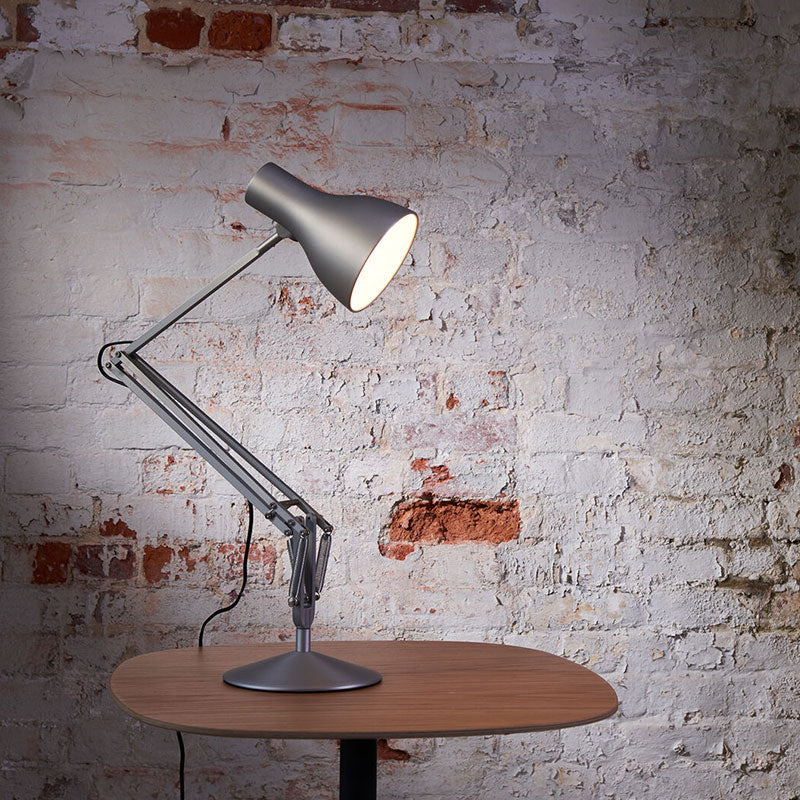 Type 75 Desk Lamp