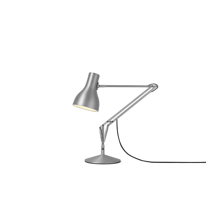 Type 75 Desk Lamp