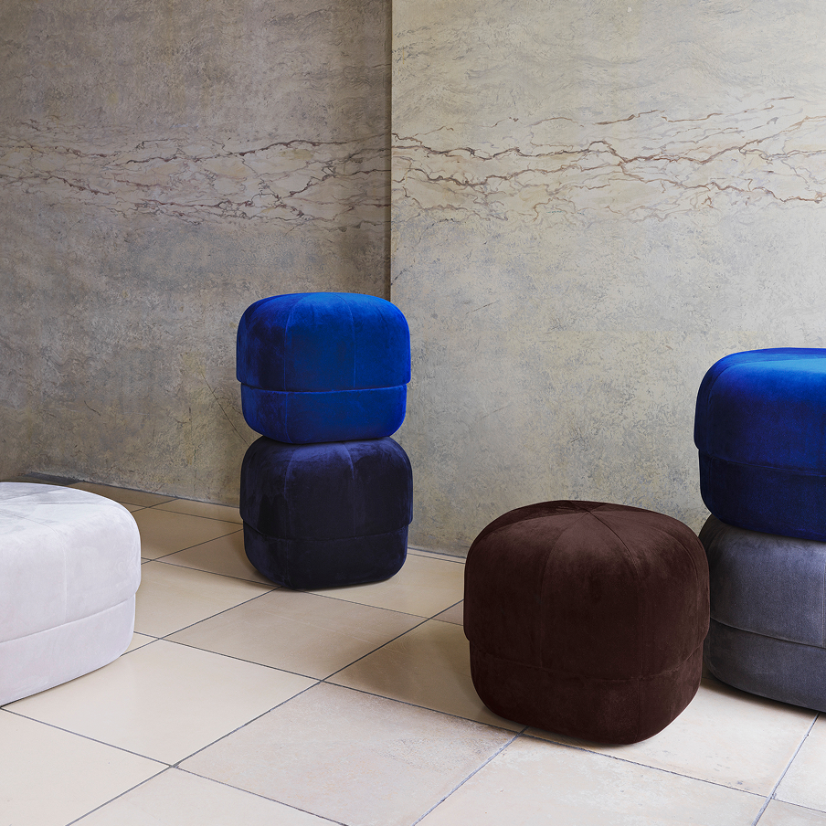 Circus Pouf Velour