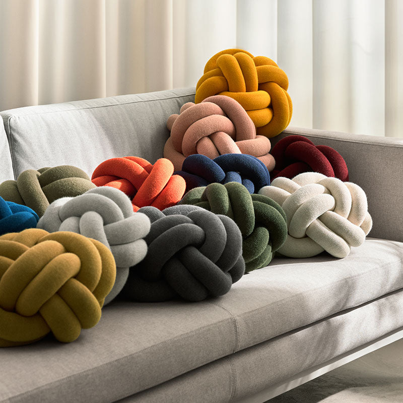 Knot Cushion