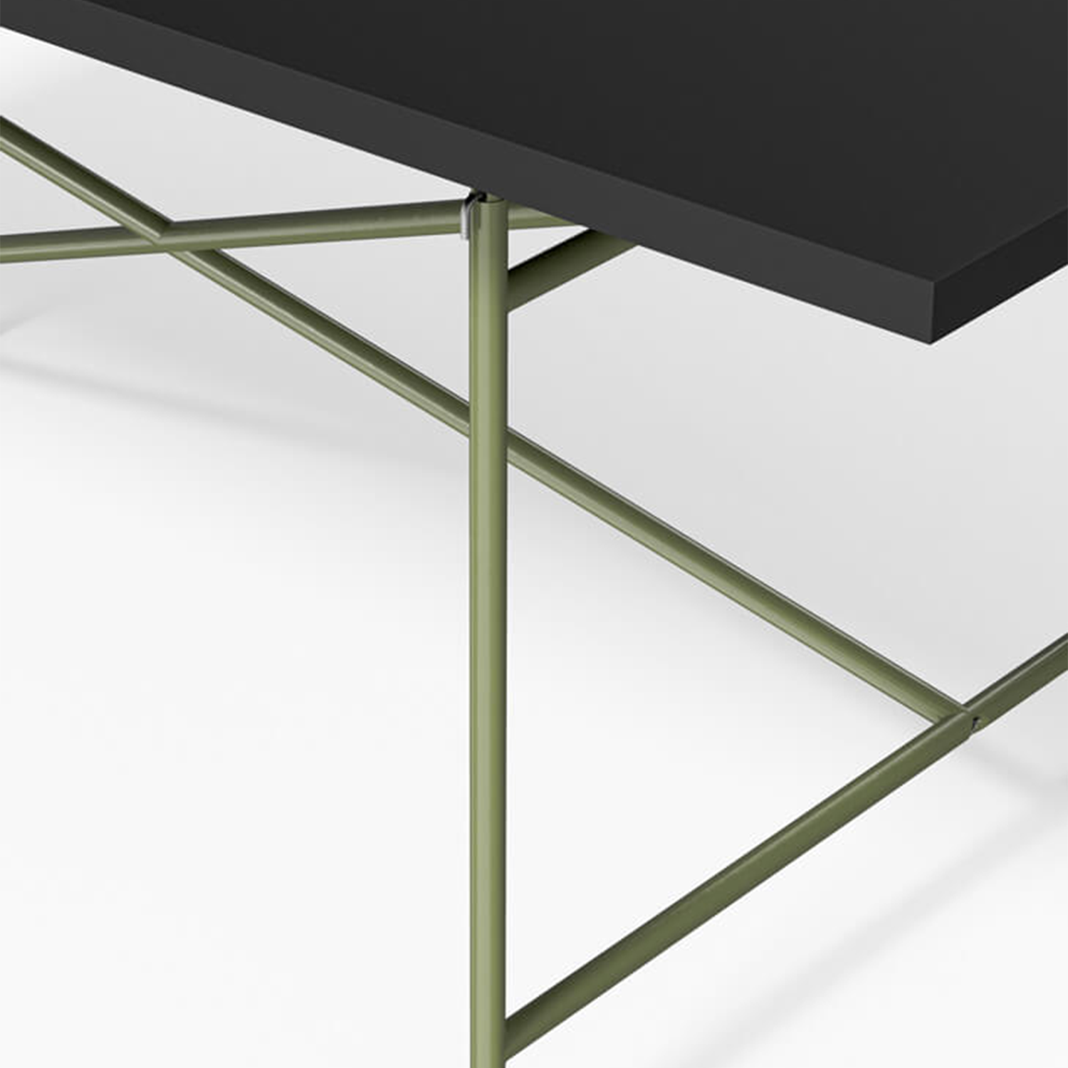 Eiermann 1 Table
