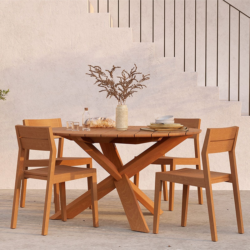 Circle Outdoor Dining Table