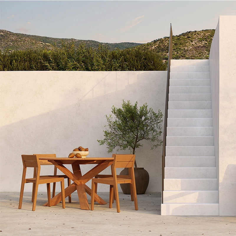 Circle Outdoor Dining Table