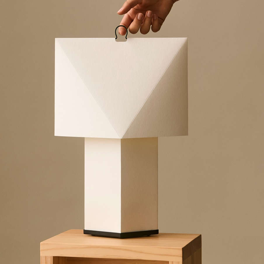 Aplat Table Lamp