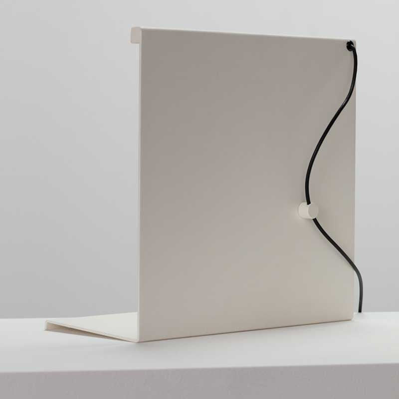 LBM - lampada da tavolo angolare