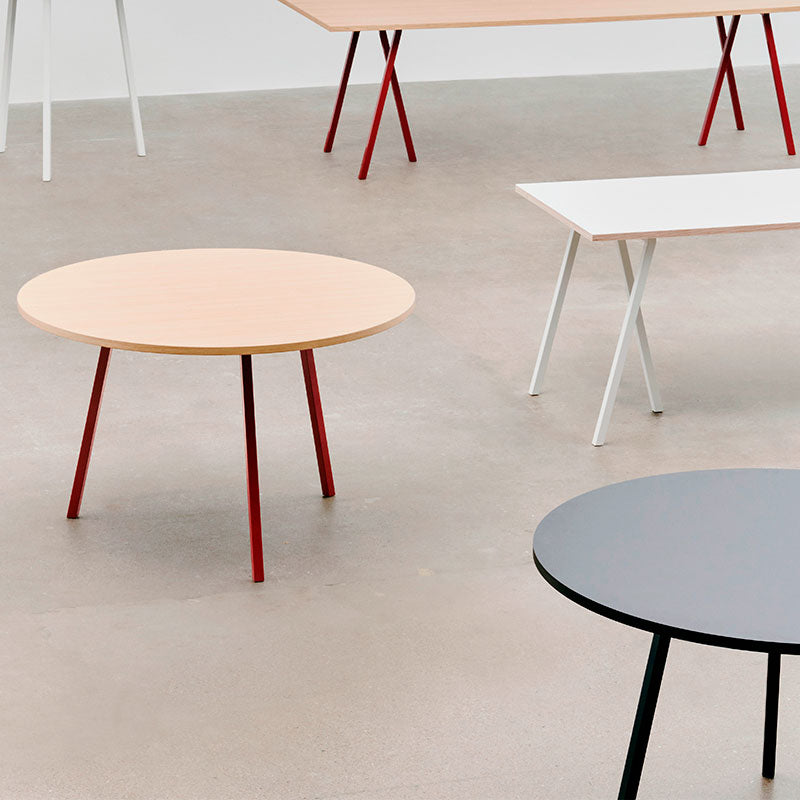 Loop Stand Round Table