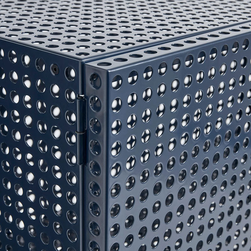 Perforated Cabinet da terra