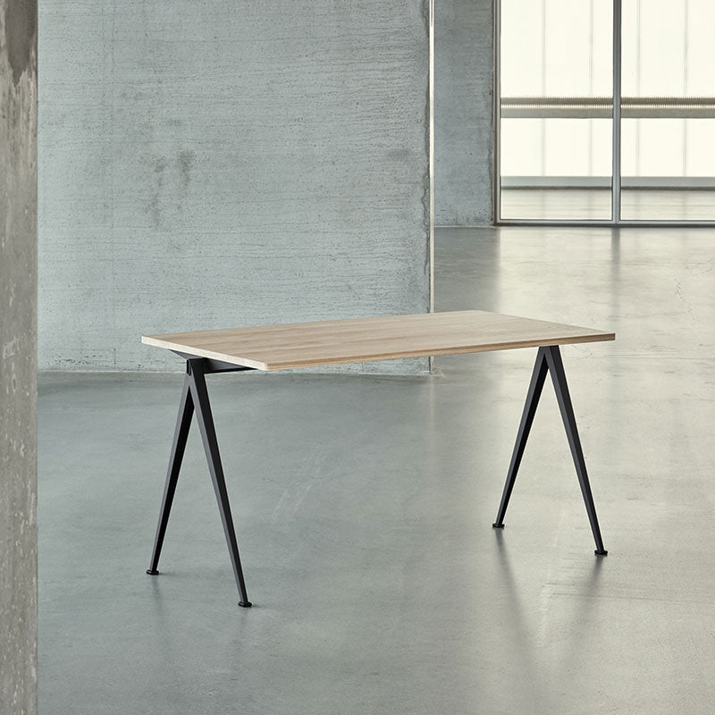 Pyramid Table 01