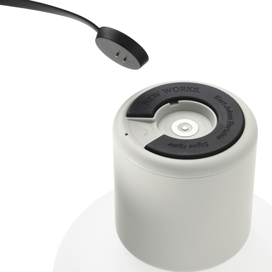Karl-Johan Portable Lamp