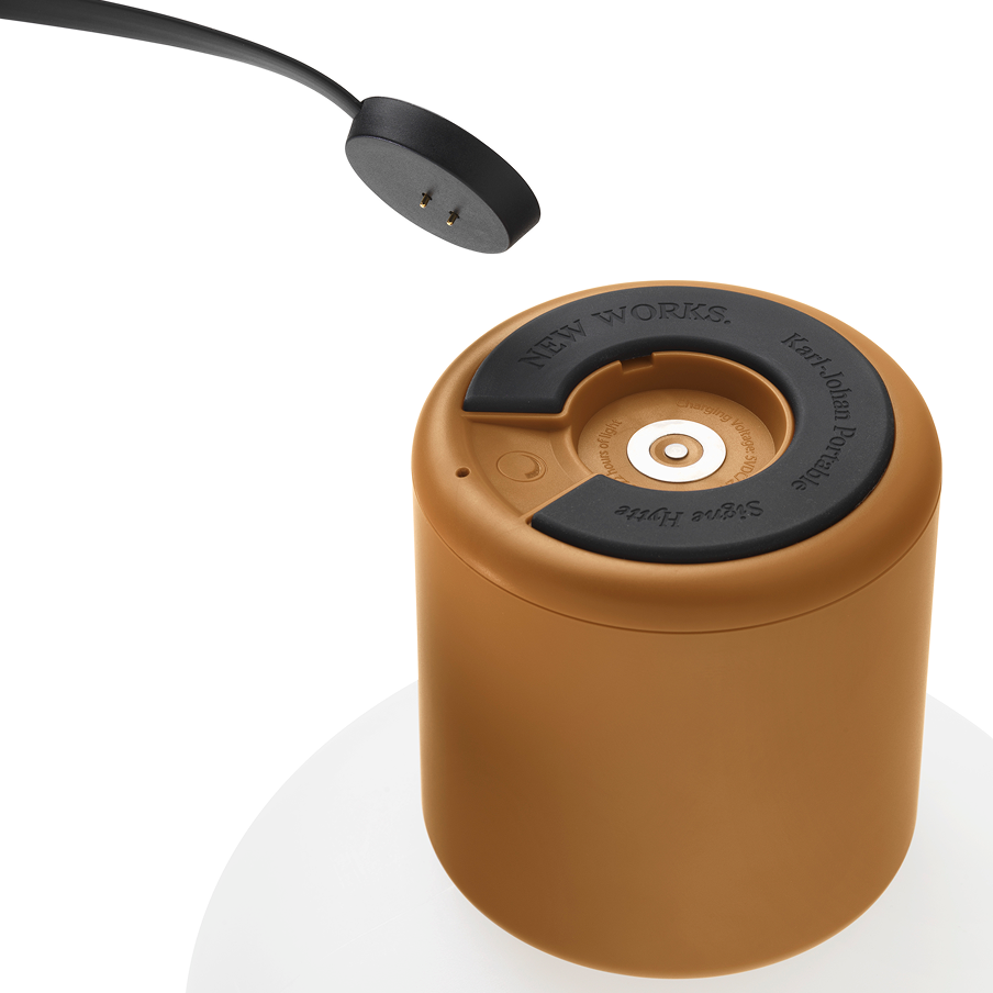 Karl-Johan Portable Lamp