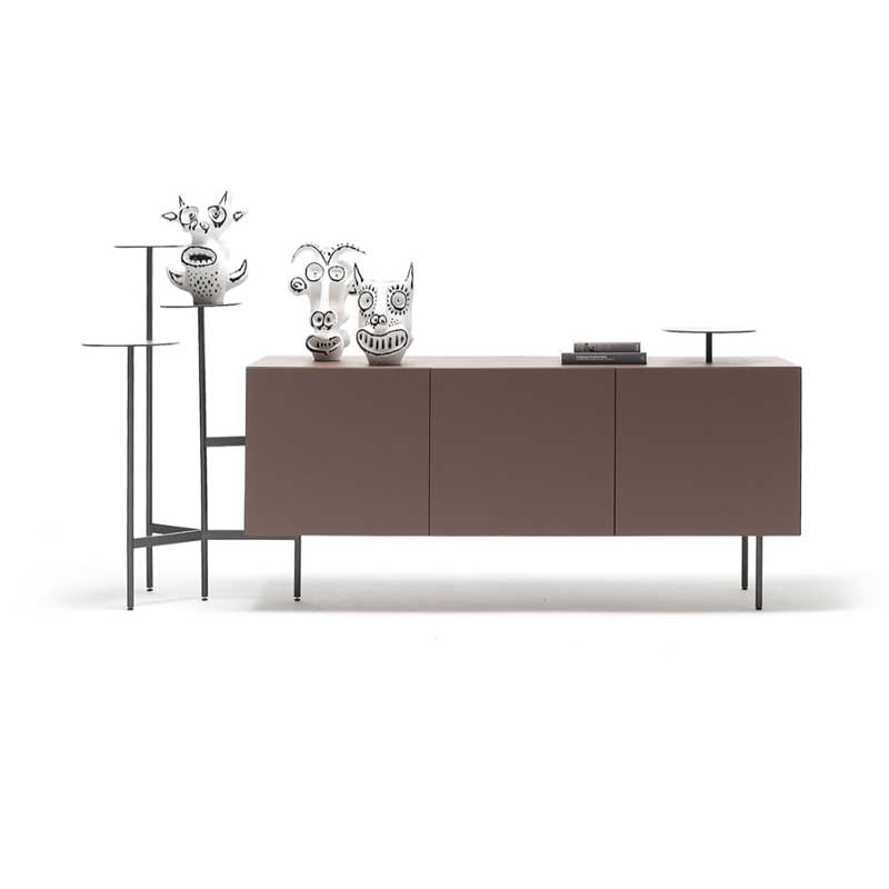 Ikebana credenza