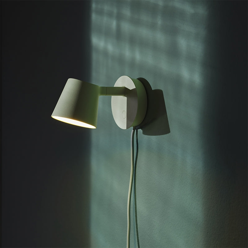 Tip Wall Lamp