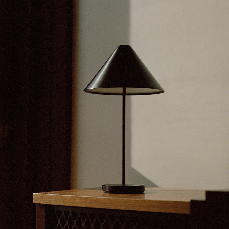 Brolly Portable Light