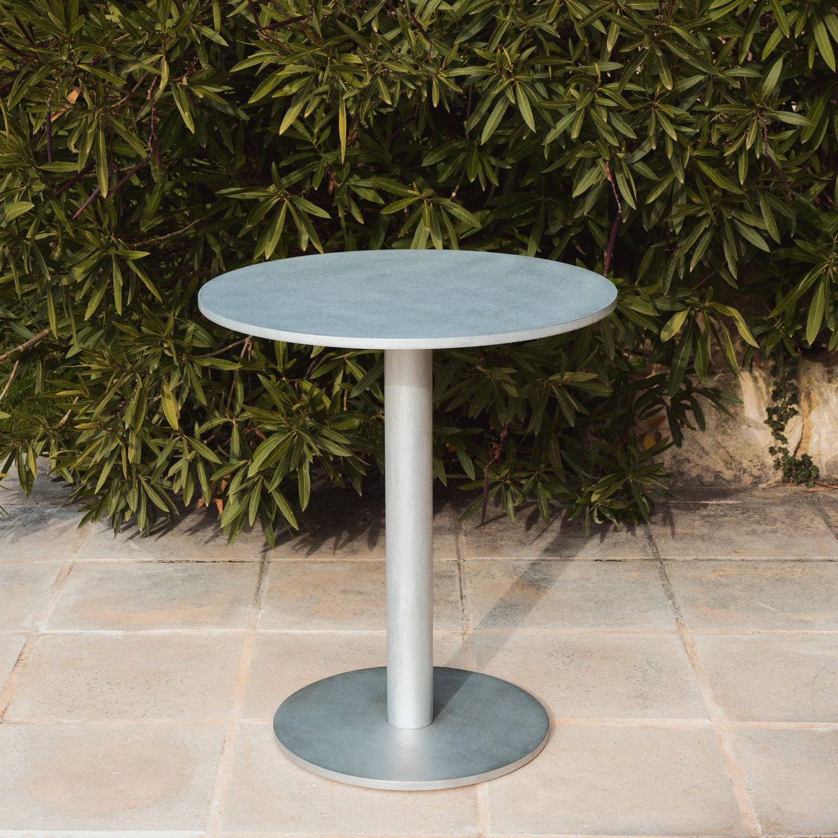 Round Table S