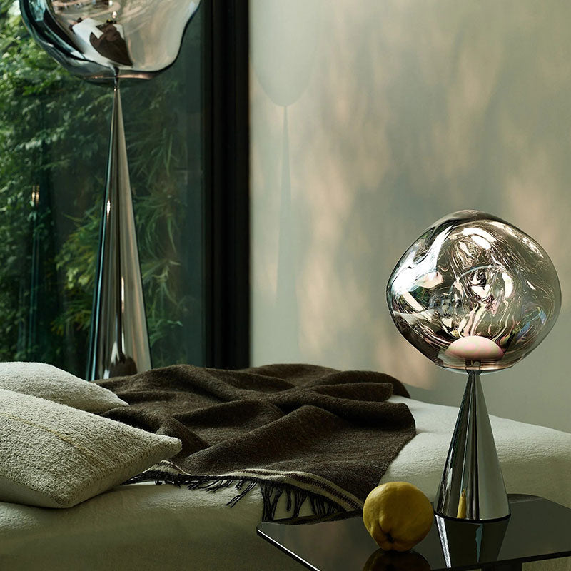 Melt Cone Fat Table Light
