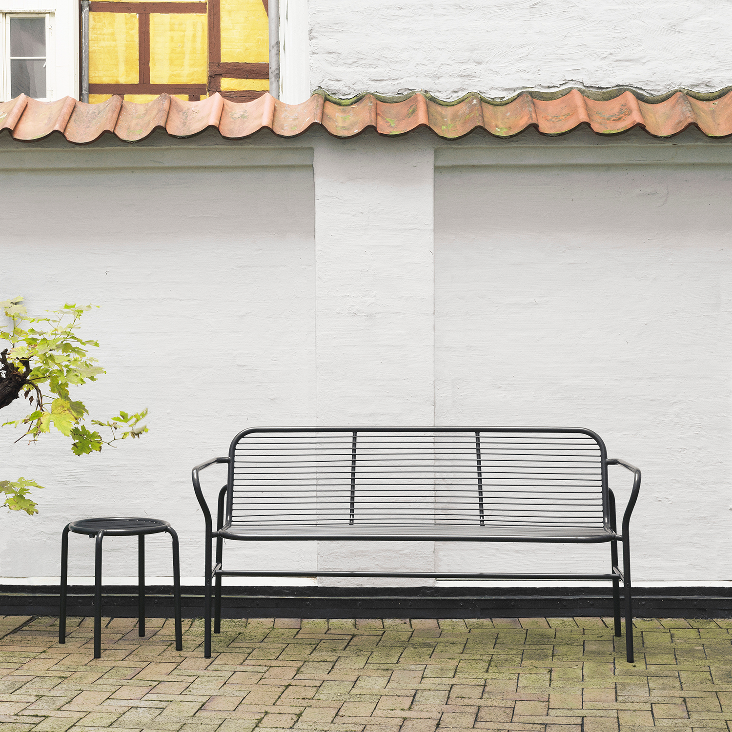 Vig Robinia Lounge Chair