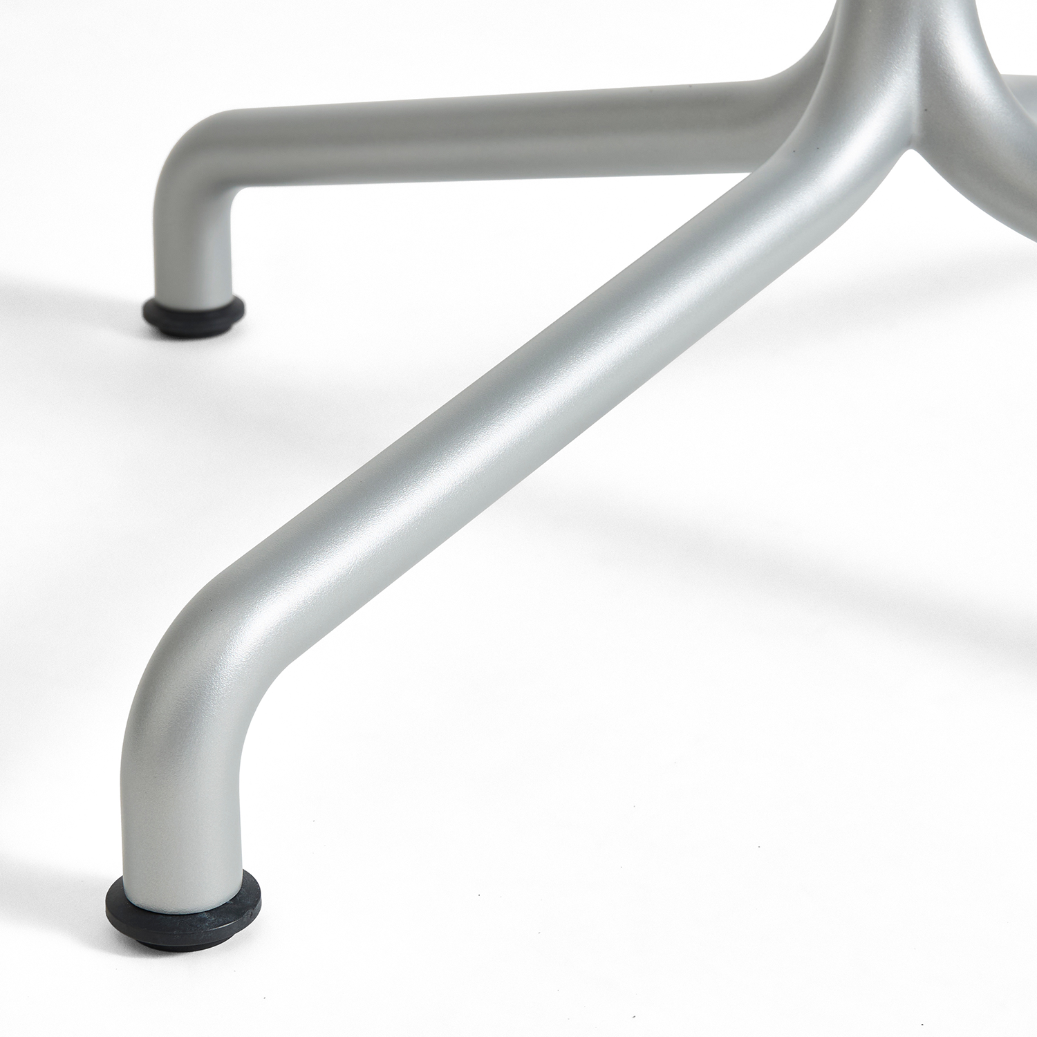 Deville Table