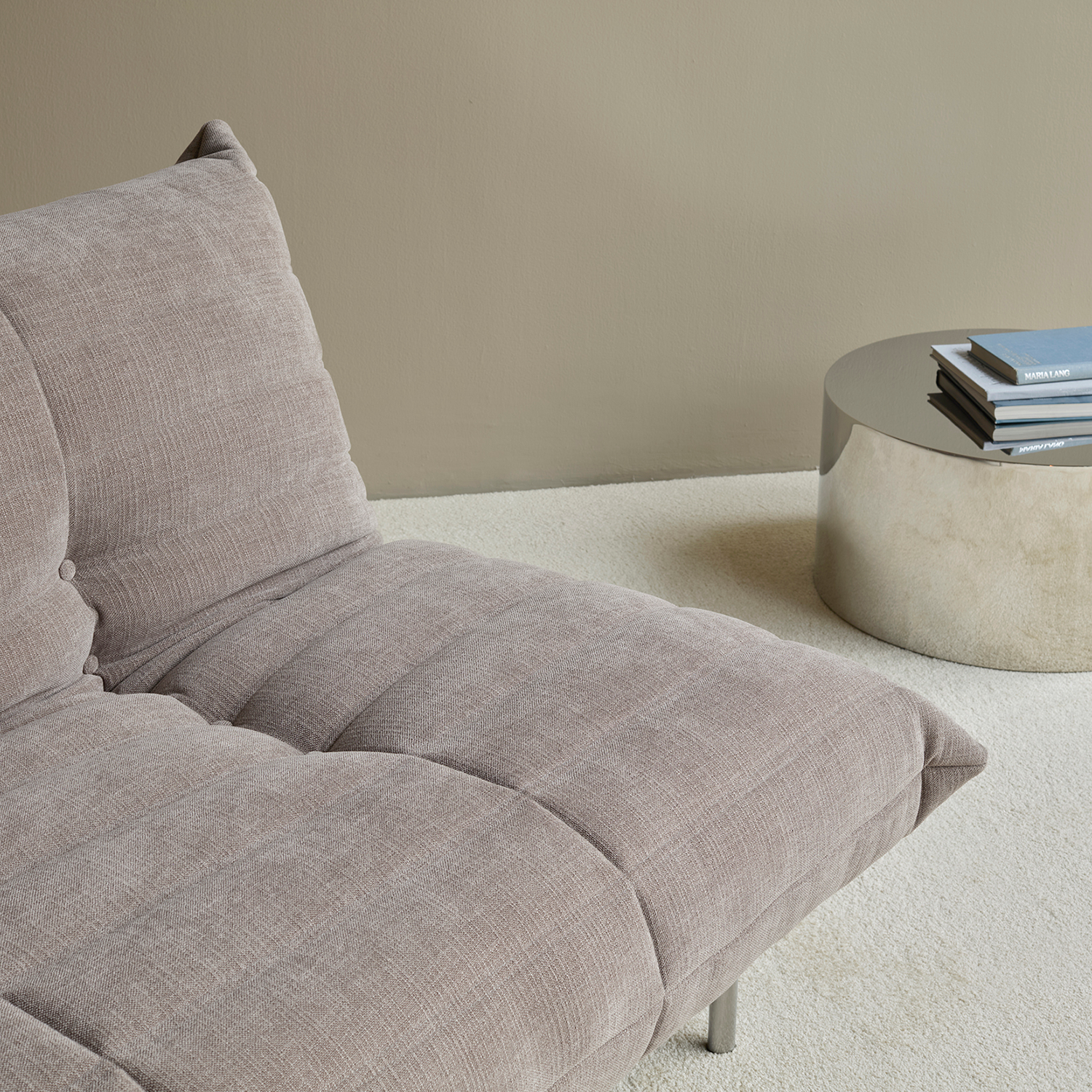Mikunjo sofa bed
