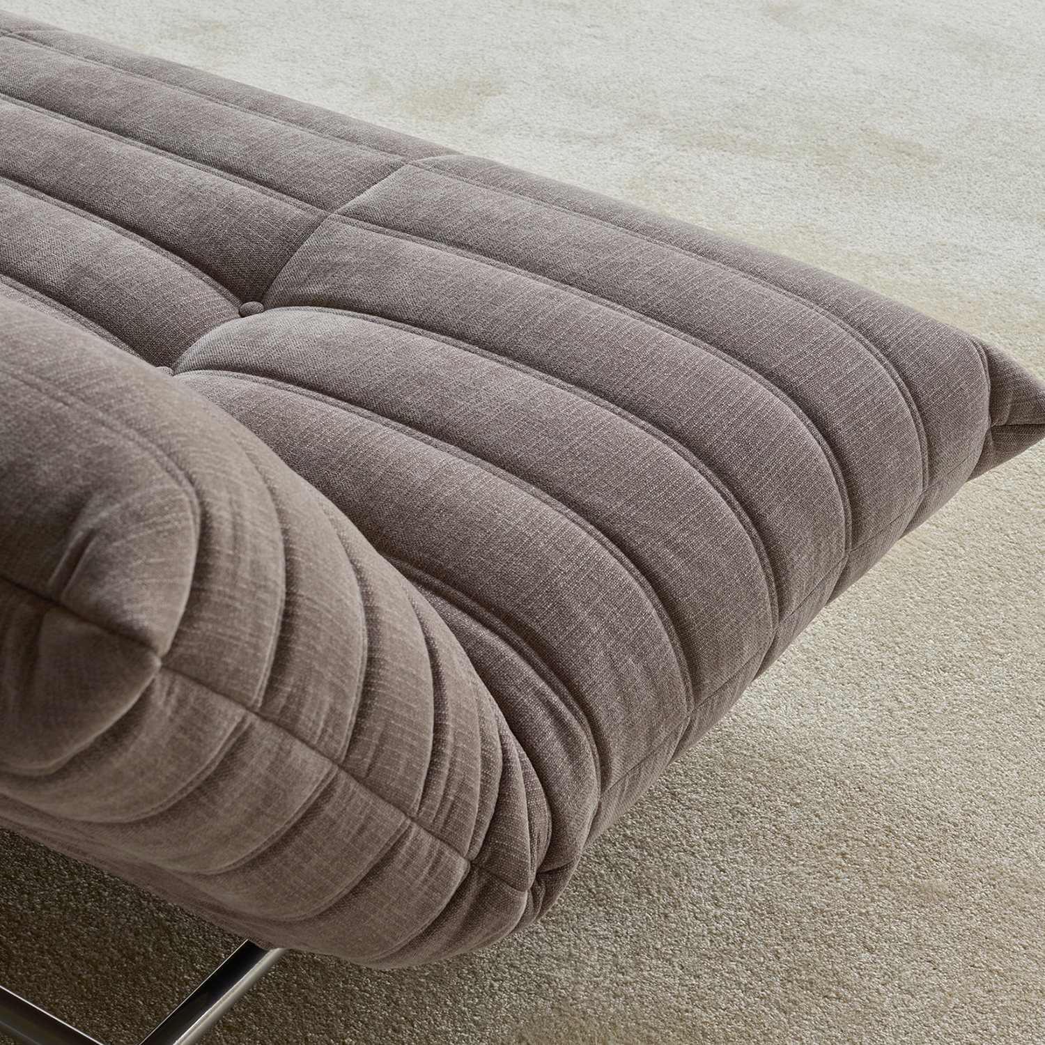 Mikunjo sofa bed