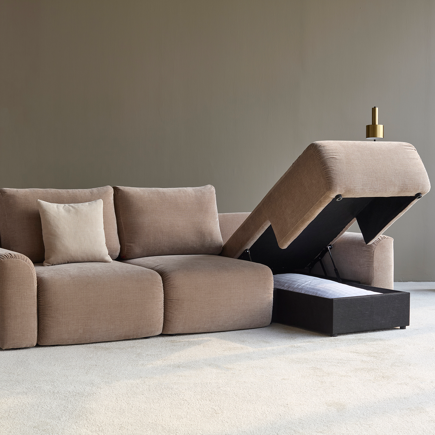 Norum divano letto con chaise longue