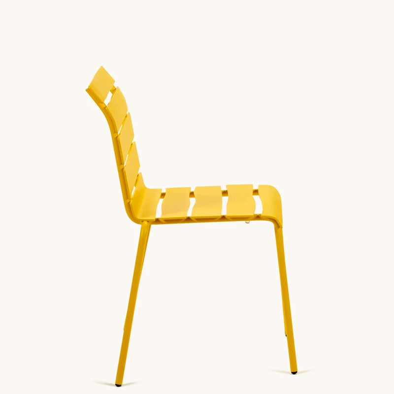 Aligned stacking chair