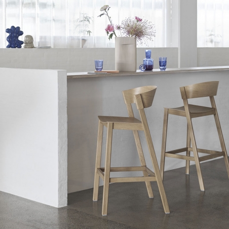 NORMANN COPENHAGEN sgabello FORM BARSTOOL H 65 cm basamento cromato