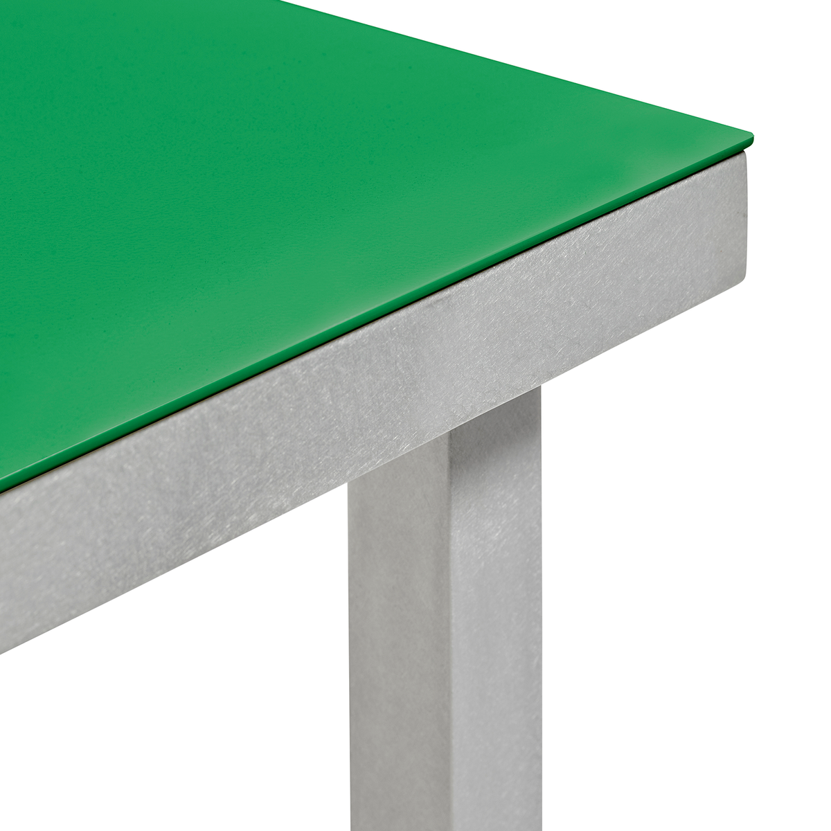 Alu Dining Table
