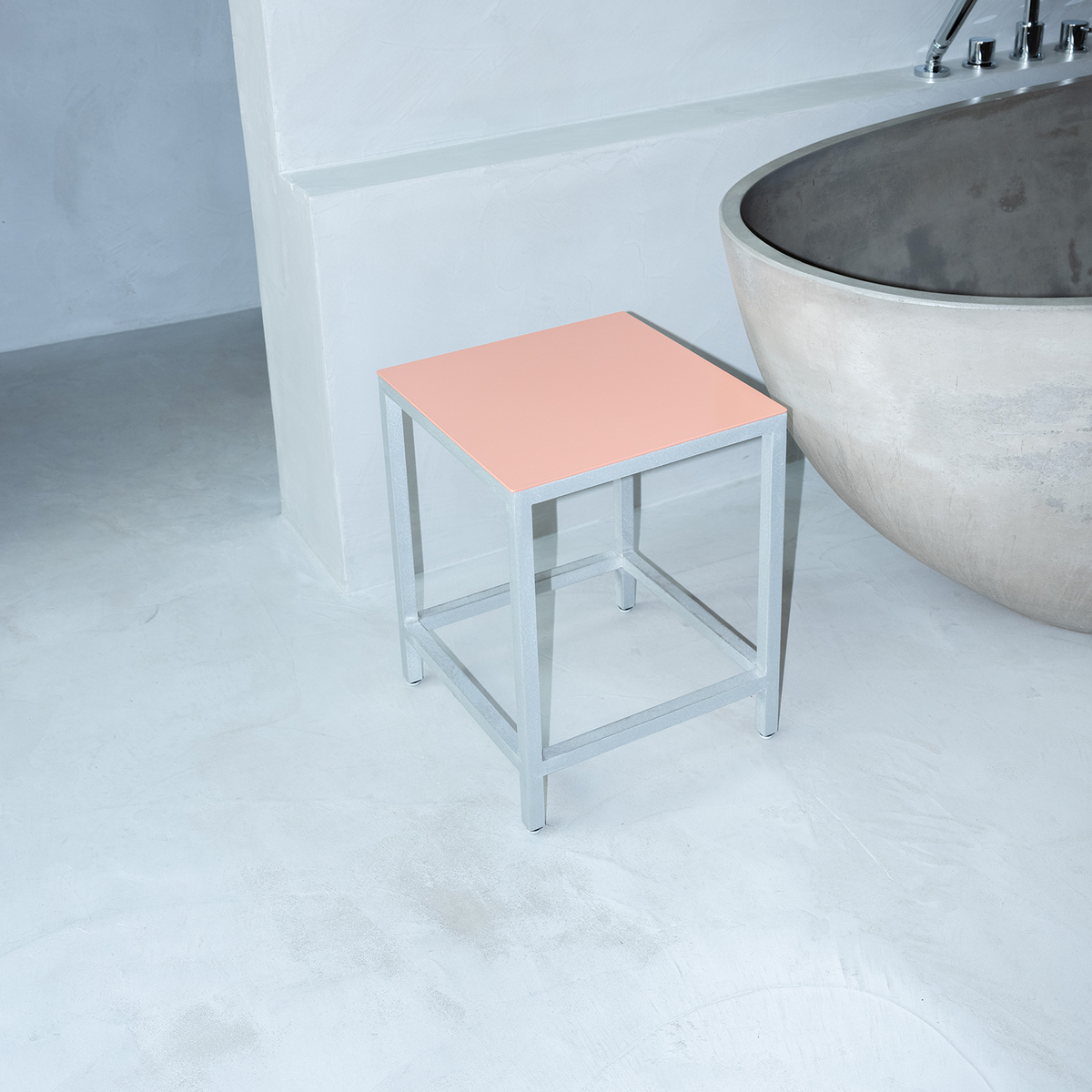 Alu Stool