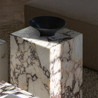 Plinth alto