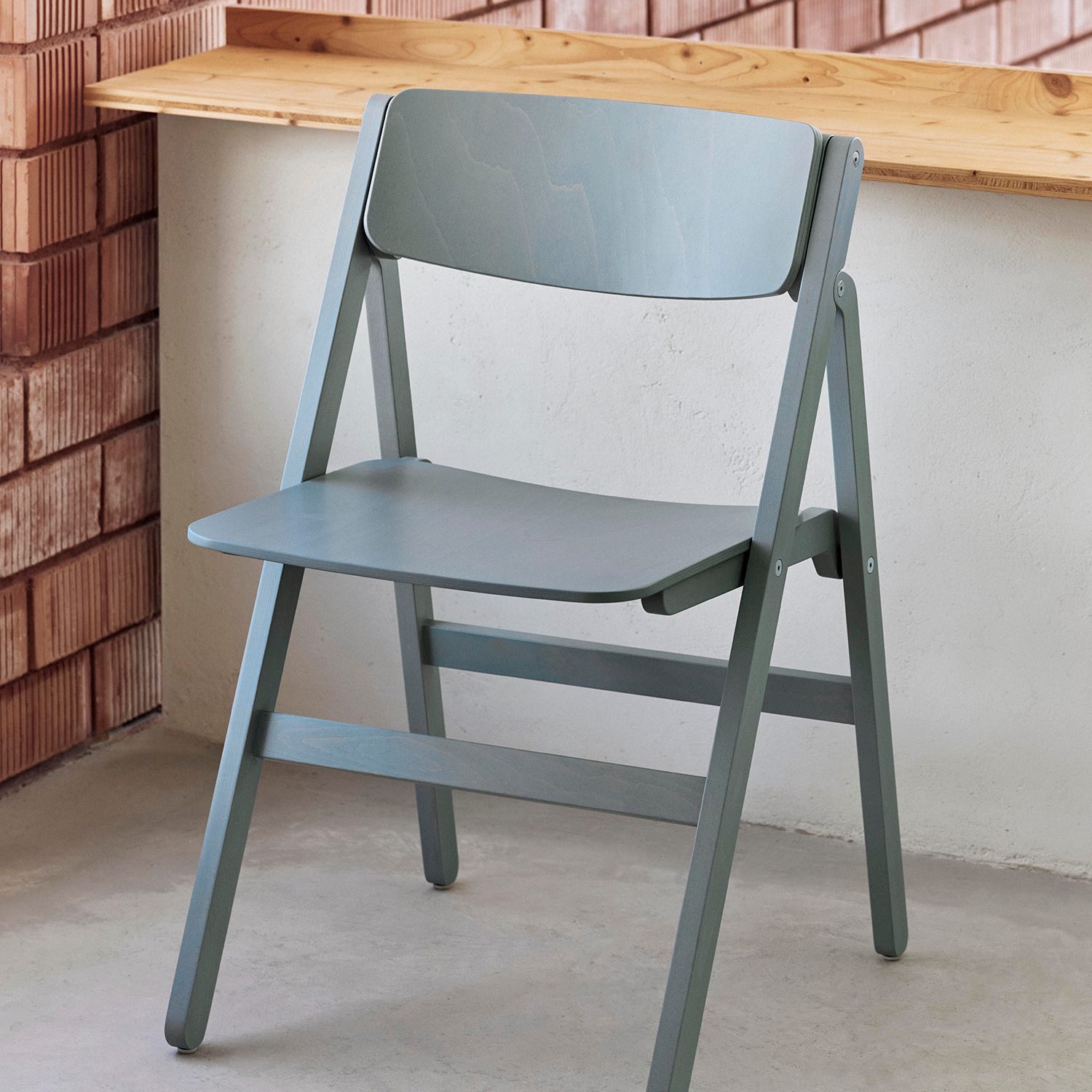 Backflip Chair