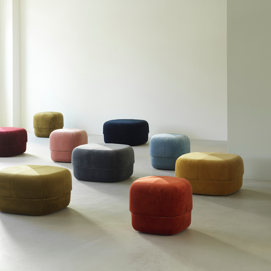 Circus Pouf Velour