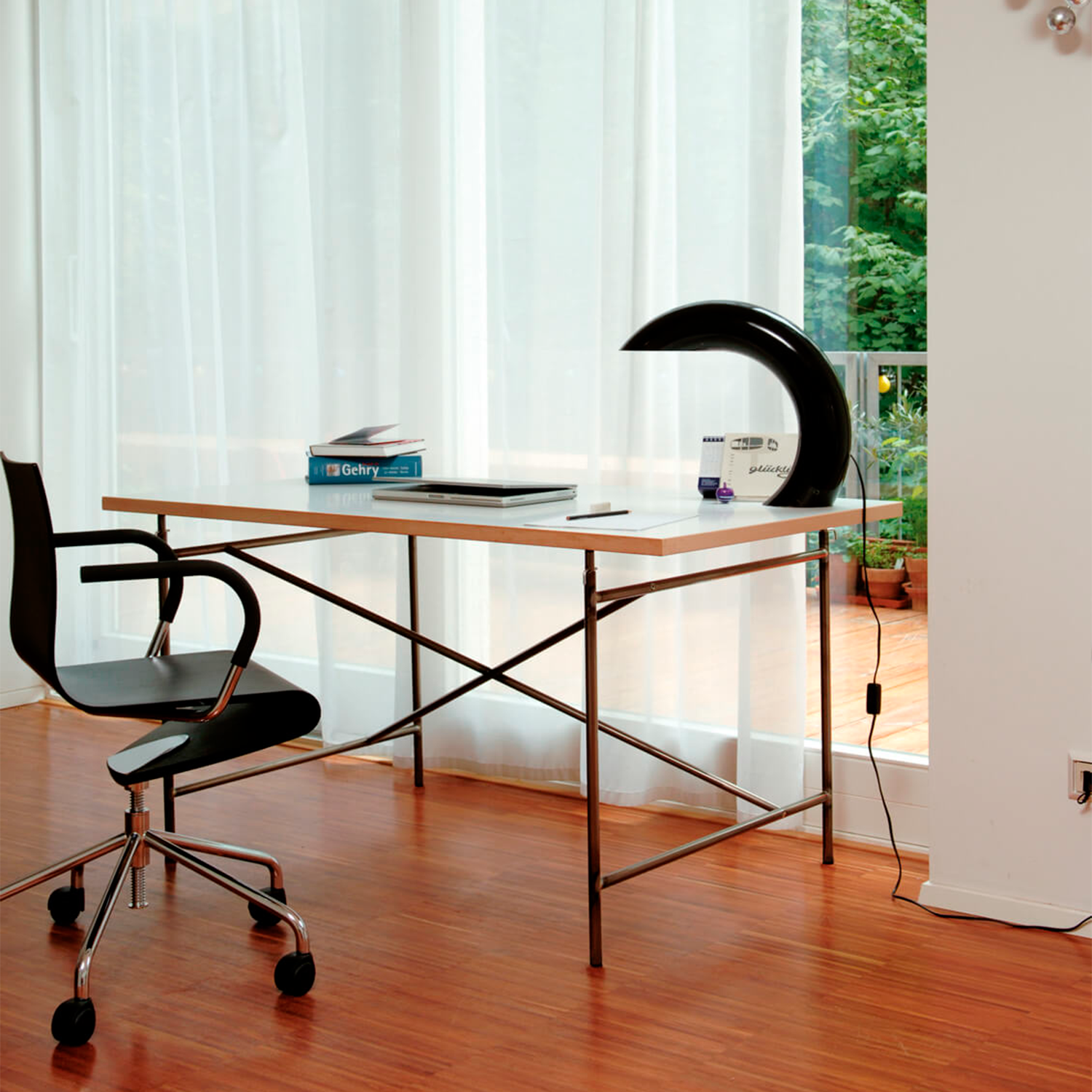 Eiermann 1 Table