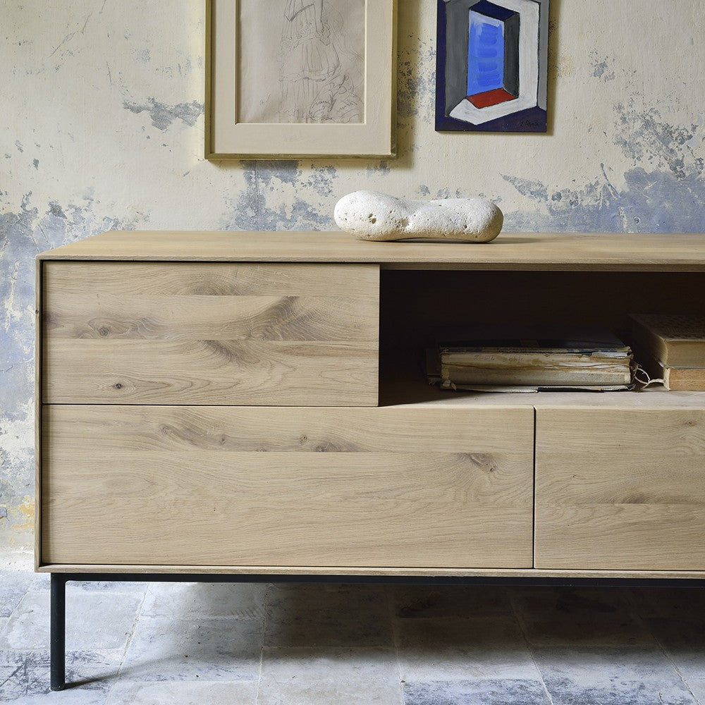 Ethnicraft_Whitebird-TV-cupboard_Amb_02