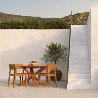 Circle Outdoor Dining Table