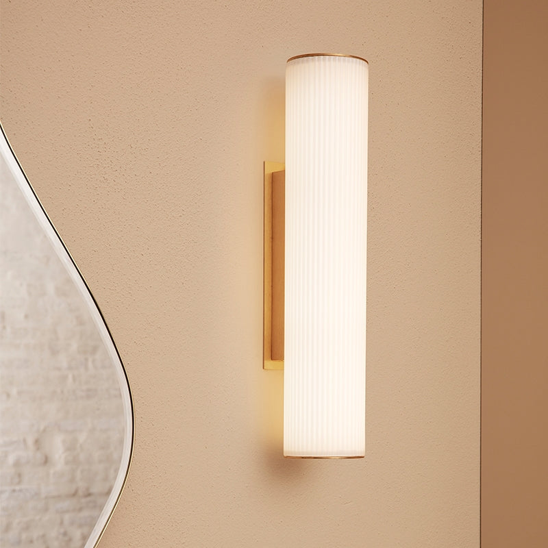Vuelta Wall Lamp