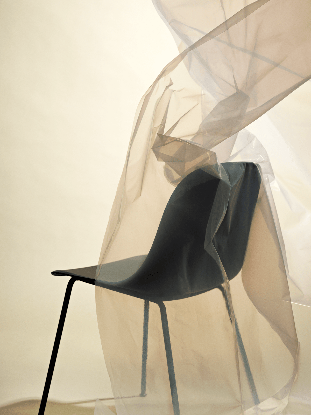 Fiber-side-tube-base-black-concept-muuto-org.png
