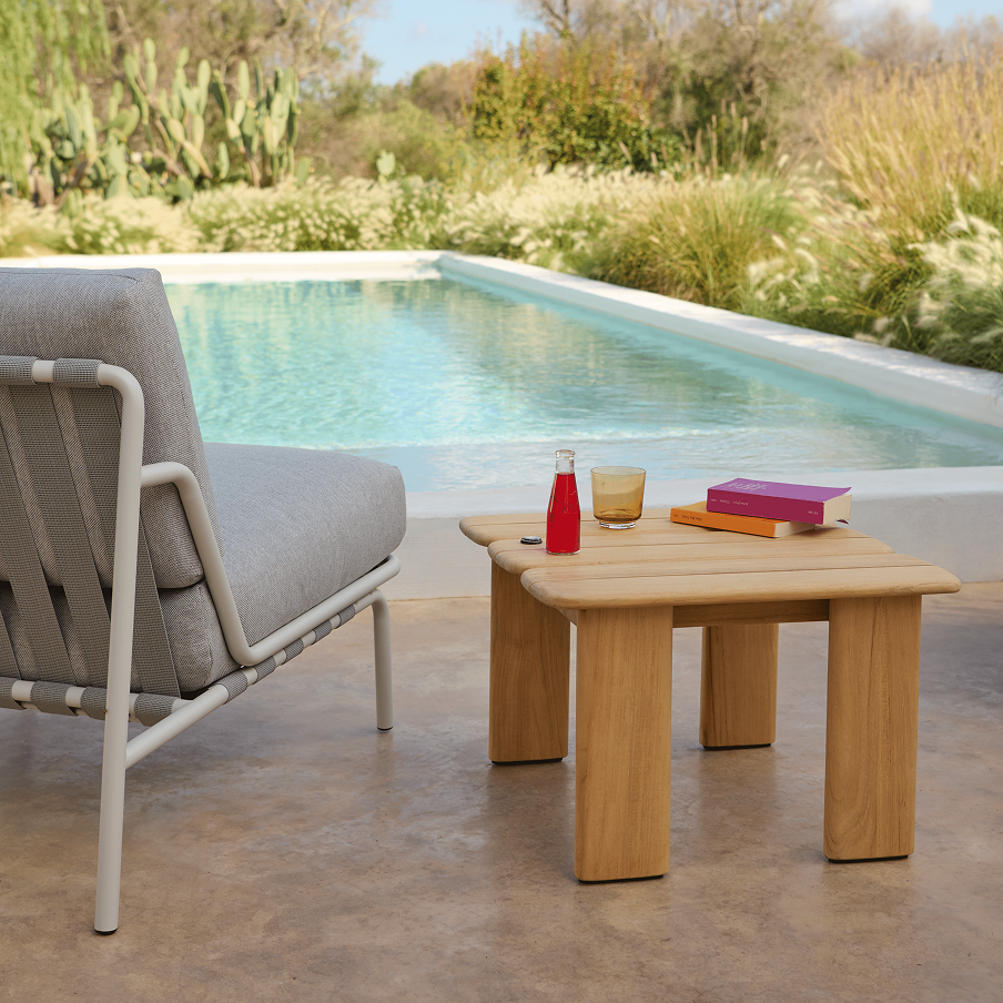 Assemble Coffee Table