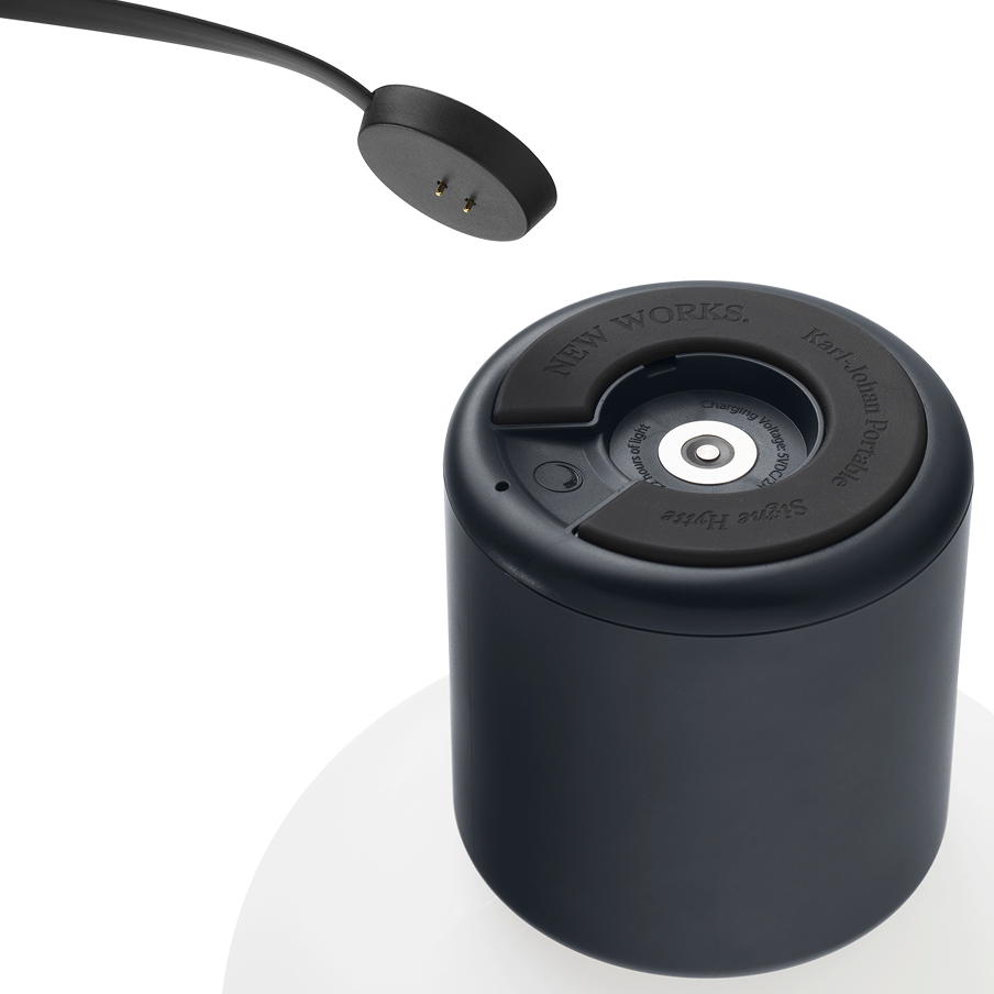 Karl-Johan Portable Lamp