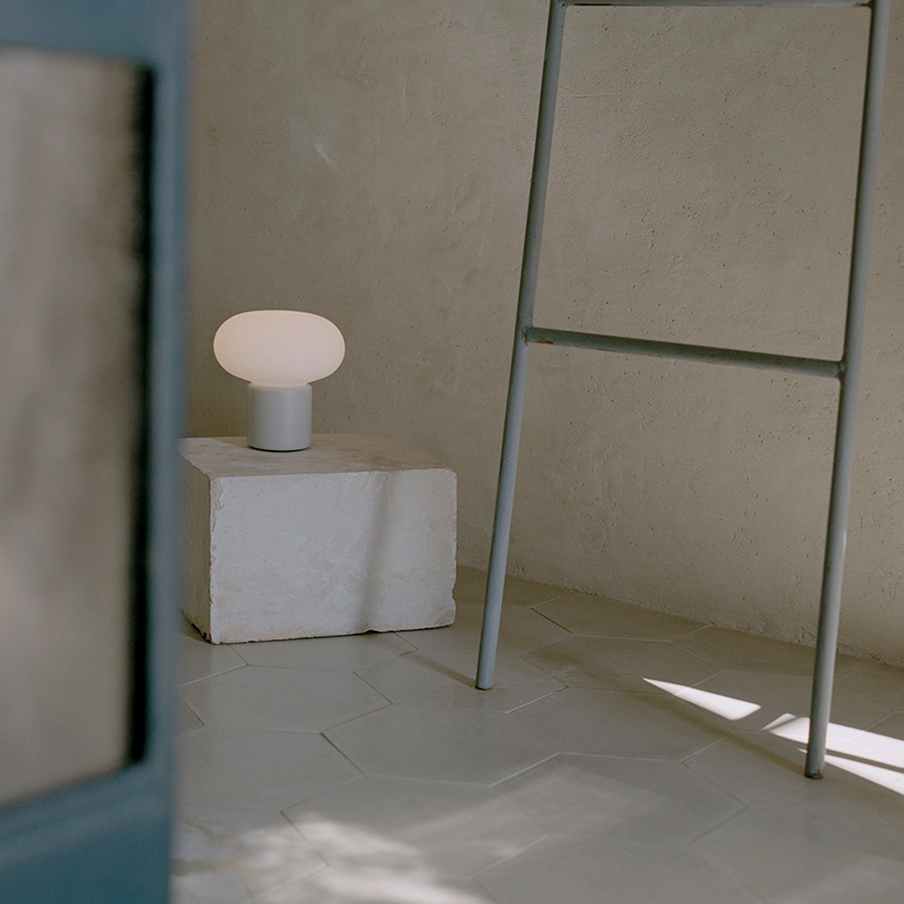 Karl-Johan Portable Lamp
