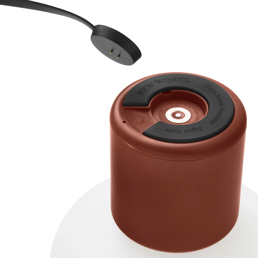 Karl-Johan Portable Lamp