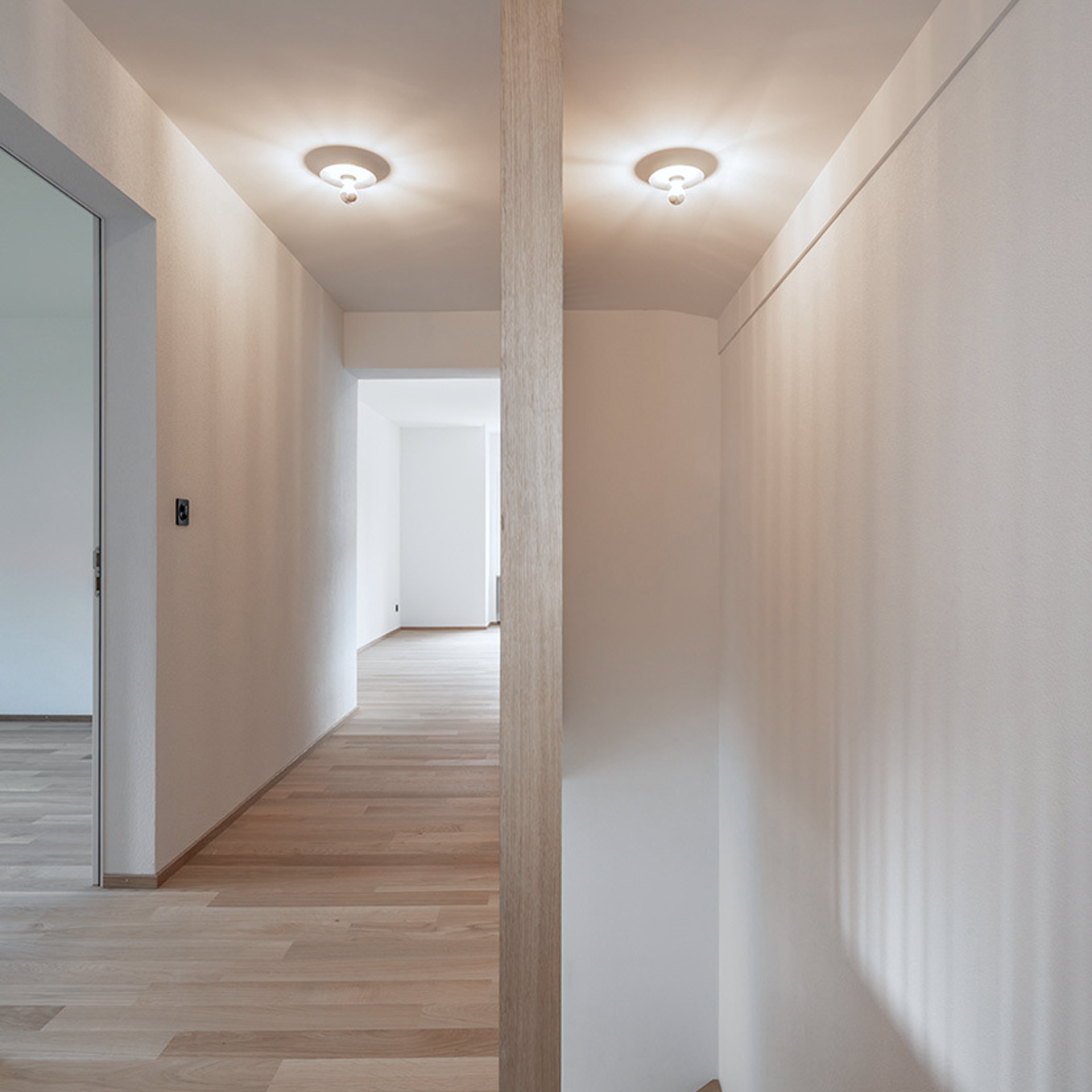 Wall/Ceiling Lamp