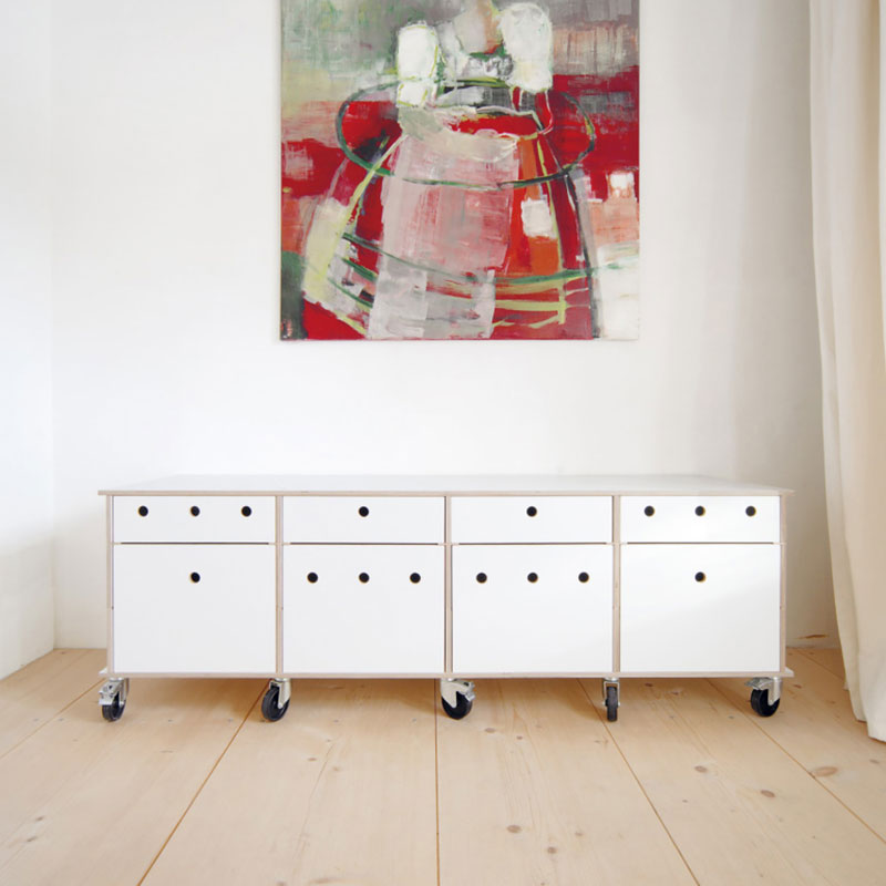 Moormann_Lader_amb_white_04