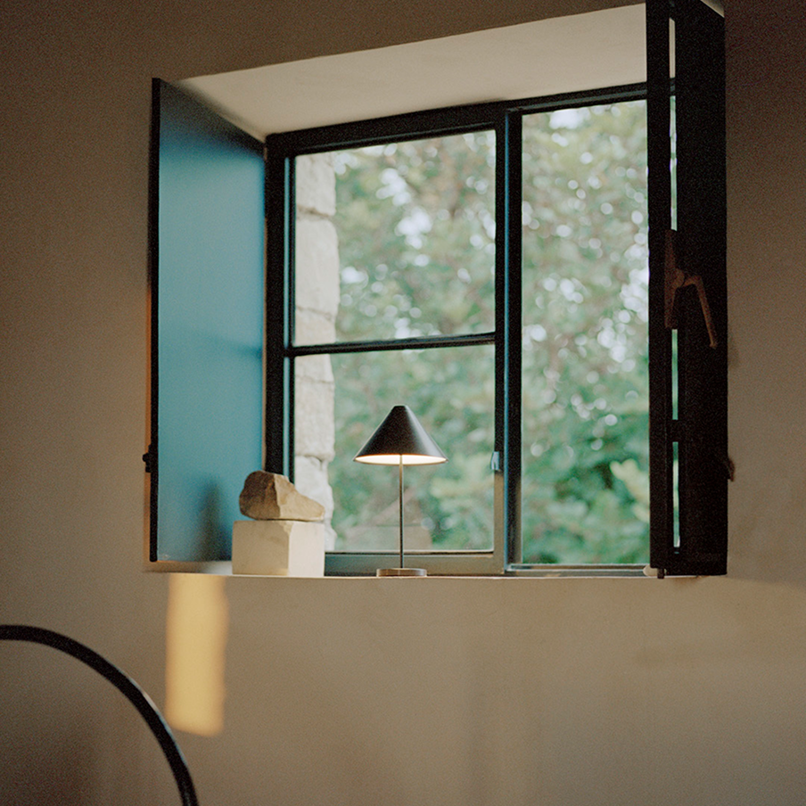 Brolly Portable Light