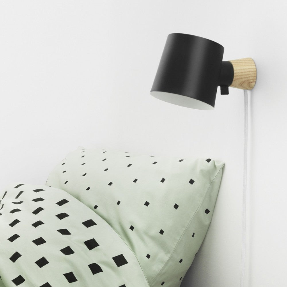 Rise Wall Lamp