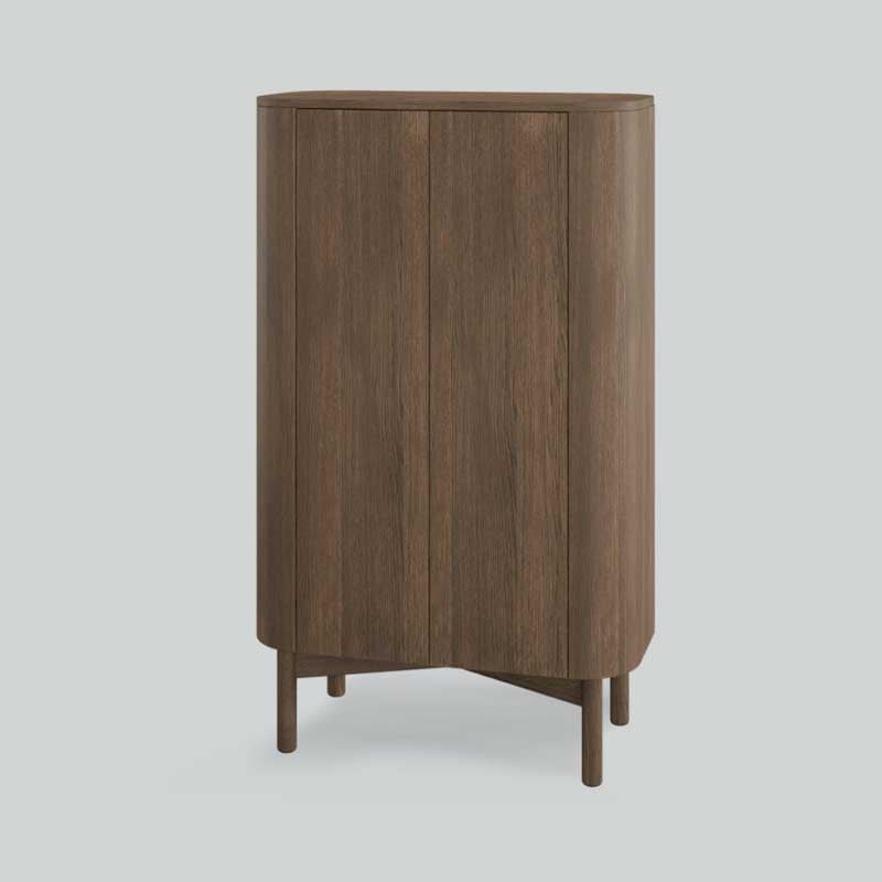 Loud tall cabinet