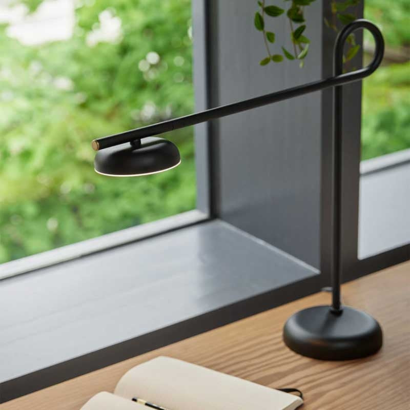 Salto - lampada da tavolo