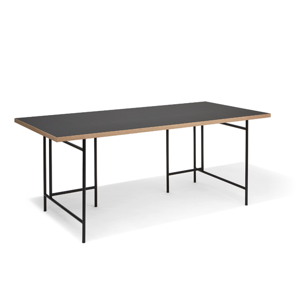 Eiermann Table