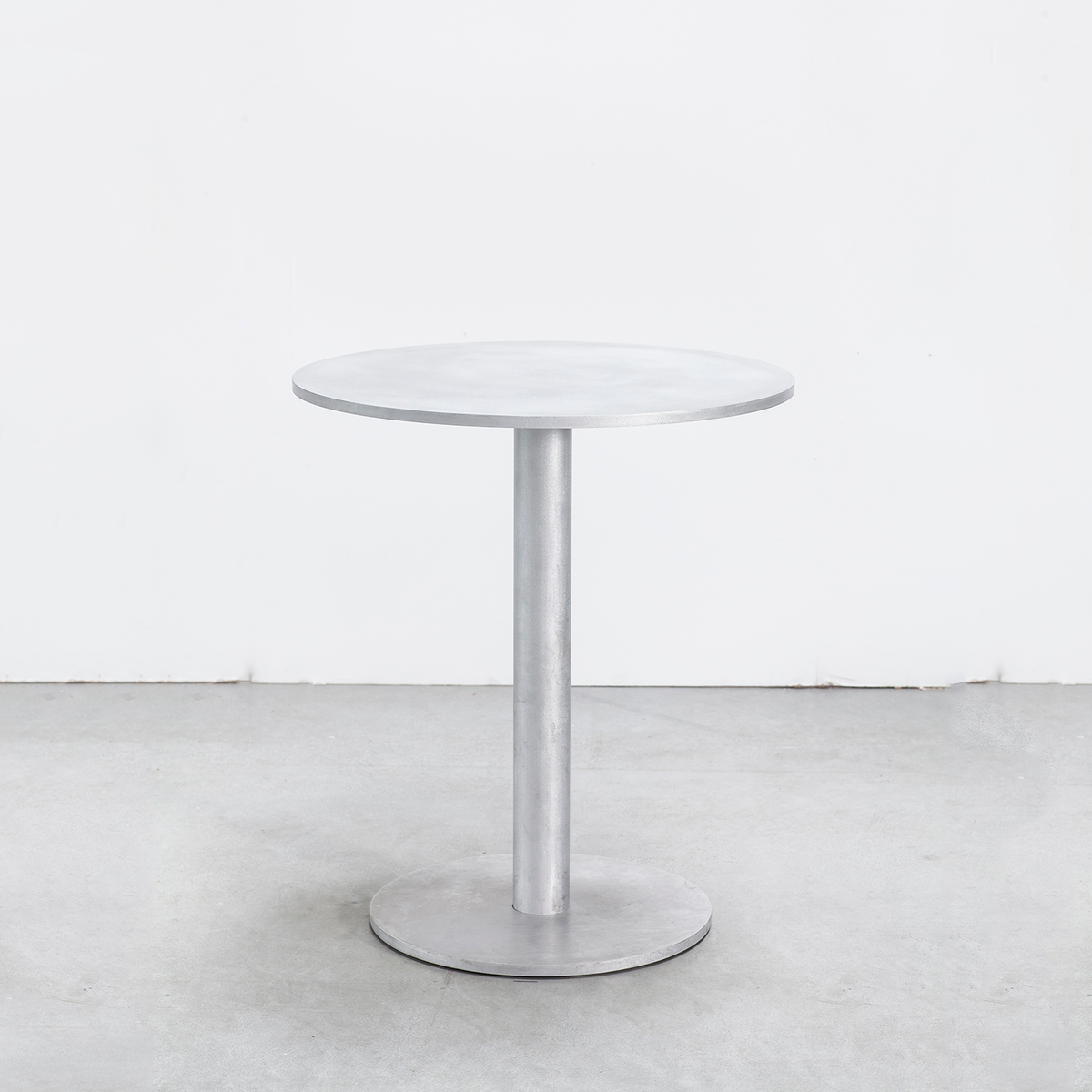 Round Table S