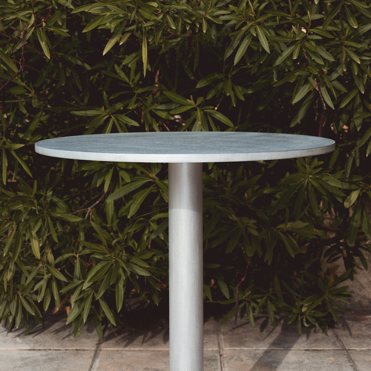 Round Table S